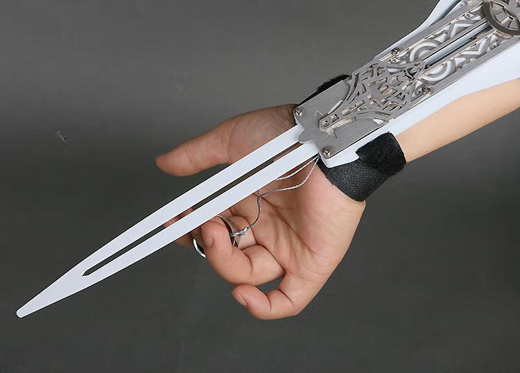 袖剑全金属刺客信条袖剑金属袖箭1可弹射刃1隐藏电影刃袖剑之刺客腕套