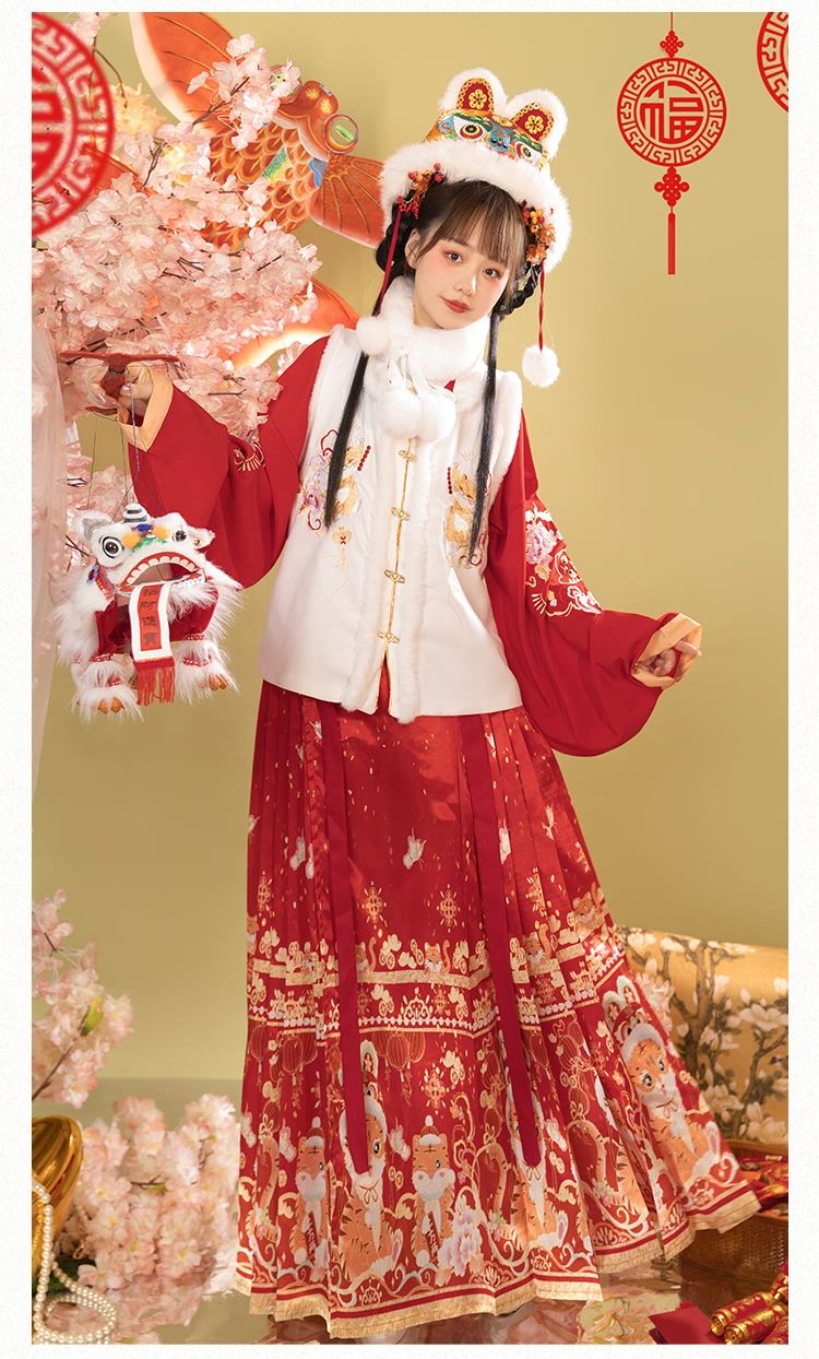 虎年新年装原创明制拜年汉服女方领加绒比甲马面长裙秋冬过年套装中国