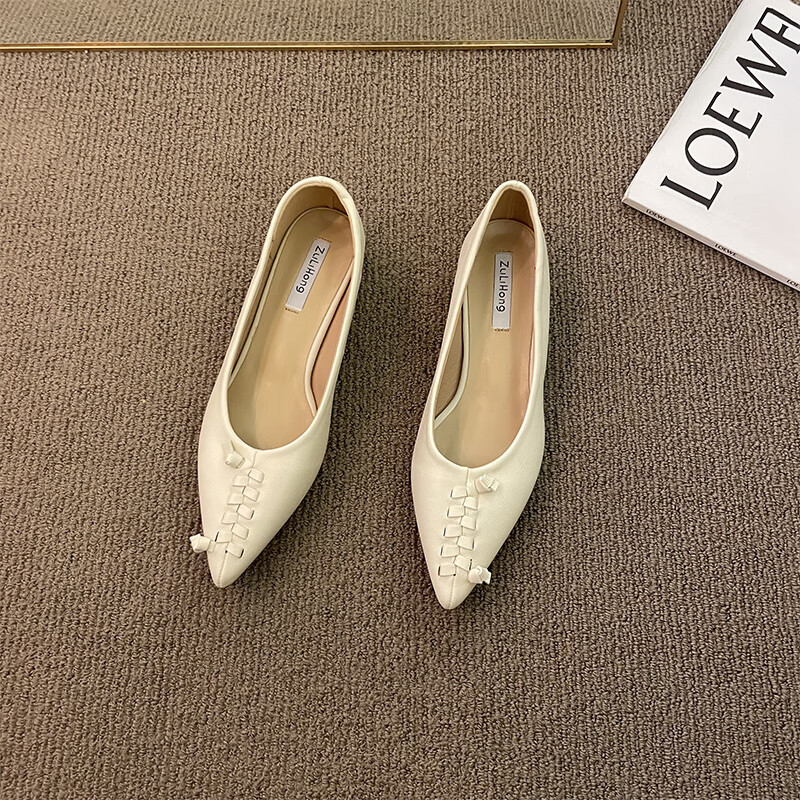 亿江vintage尖头鞋尖头单鞋女鞋秋季气质法式小跟2公分低跟中古鞋