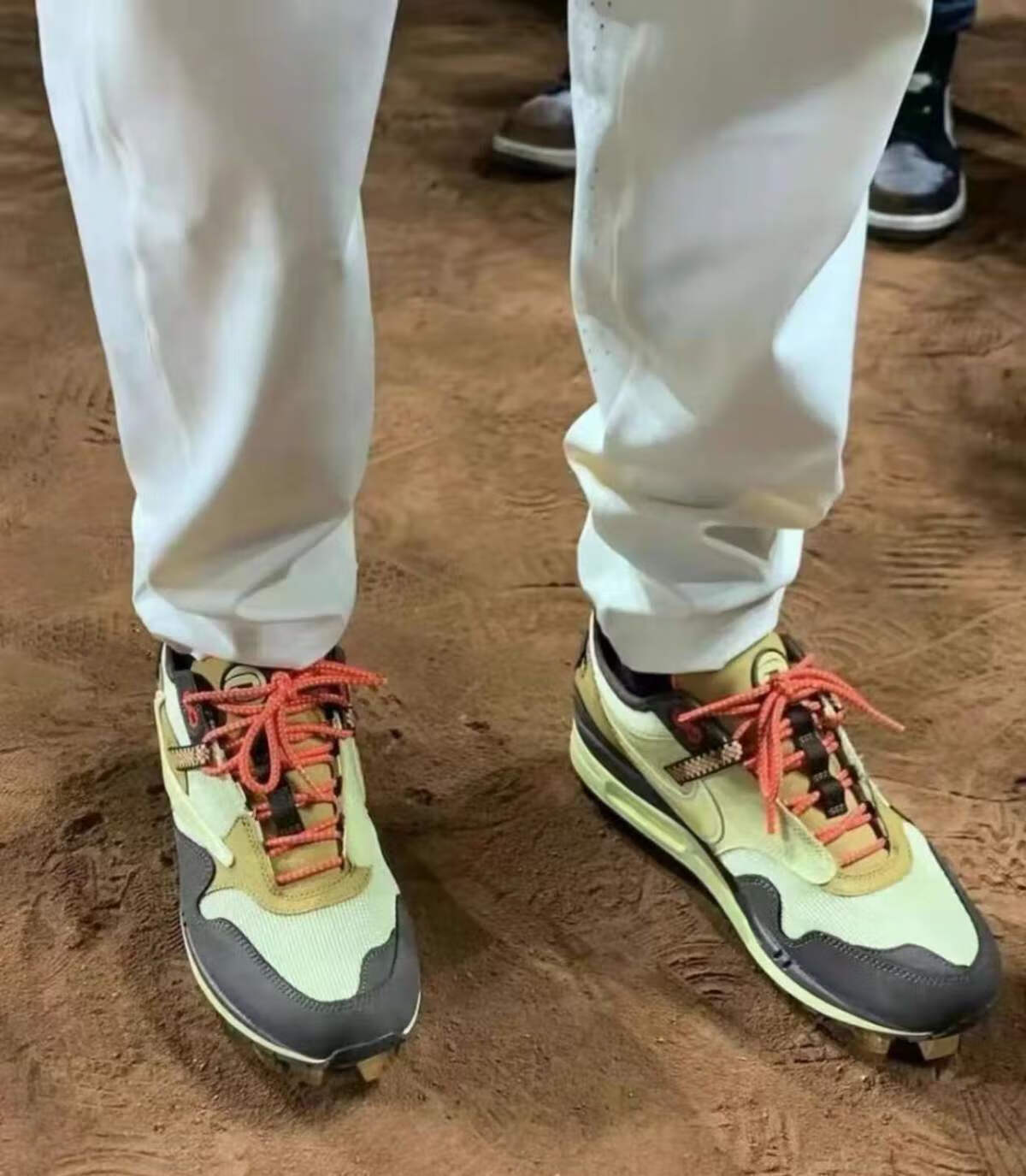 travis scott max1倒钩ts联名 复古休闲跑步鞋卡其棕小麦色男女鞋