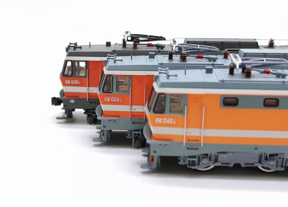 长鸣火车模型 n比例 8k电力机车模型 重联 顺丰 8k-039 京局台段