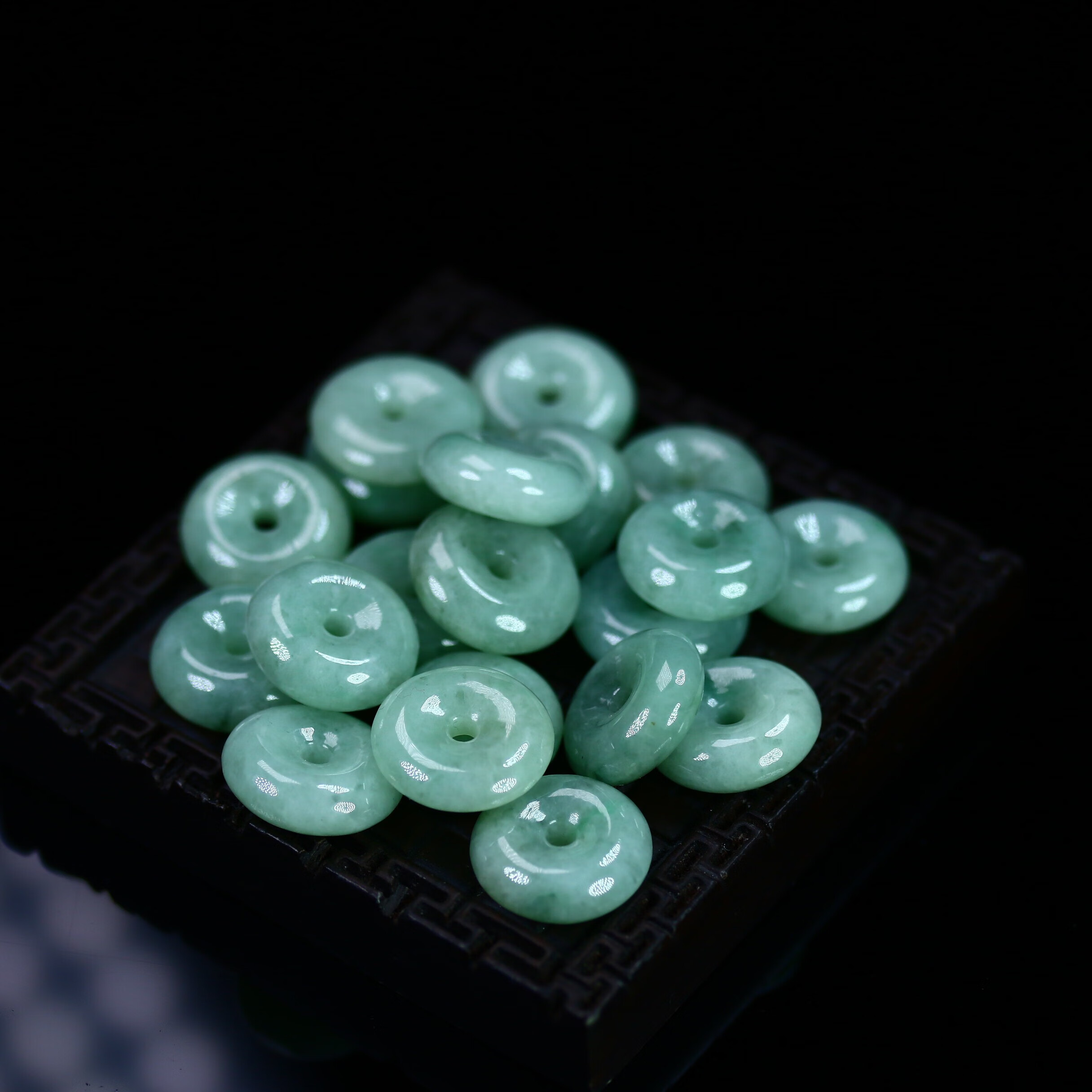 63高端精选63玉满春专柜 翡翠冰种平安扣 玉坠手工diy晴底挂件