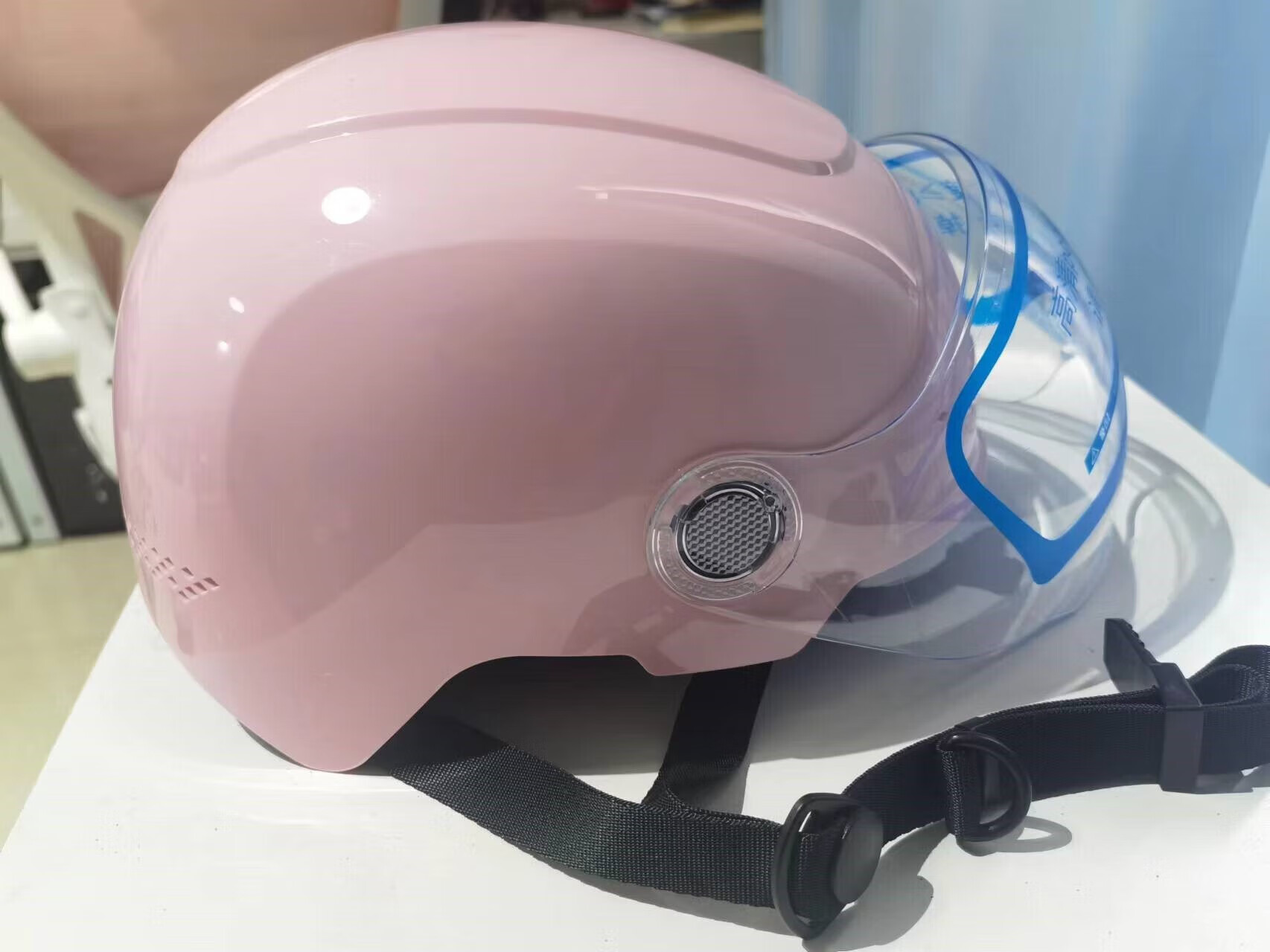 适用爱玛头盔爱玛电动车原装3c认证头盔摩托电瓶半盔安全帽男女士夏季