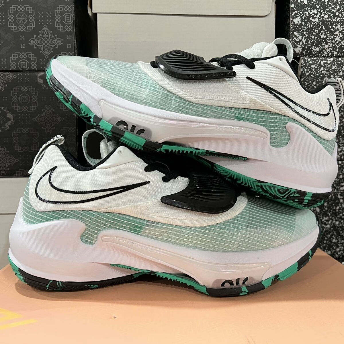 官方旗舰新款字母哥3代篮球鞋首发 黑白绿湖水蓝zoom气垫实战耐磨运动