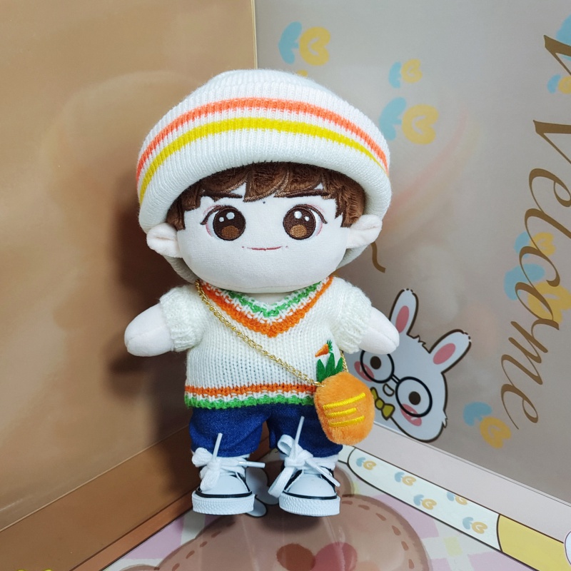 迪士尼(disney)tfboys易烊千玺娃娃公仔宝宝20cm毛绒玩具玩偶现货出生