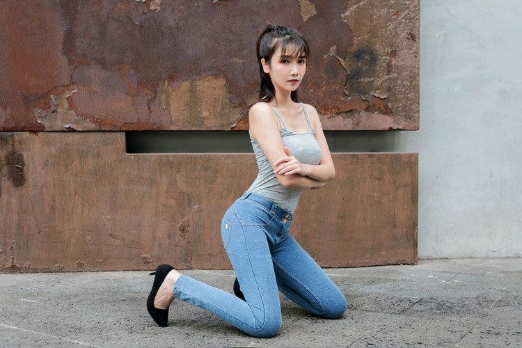 户外免脱蜜桃臀牛仔裤户外紧身裤全拉链开裆裤女心机免脱情趣裤约会