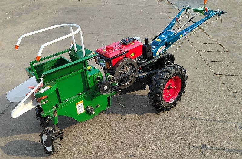 新款小型玉米收割机割台配手扶拖拉机单行收玉米机秸秆粉碎家用 单侧