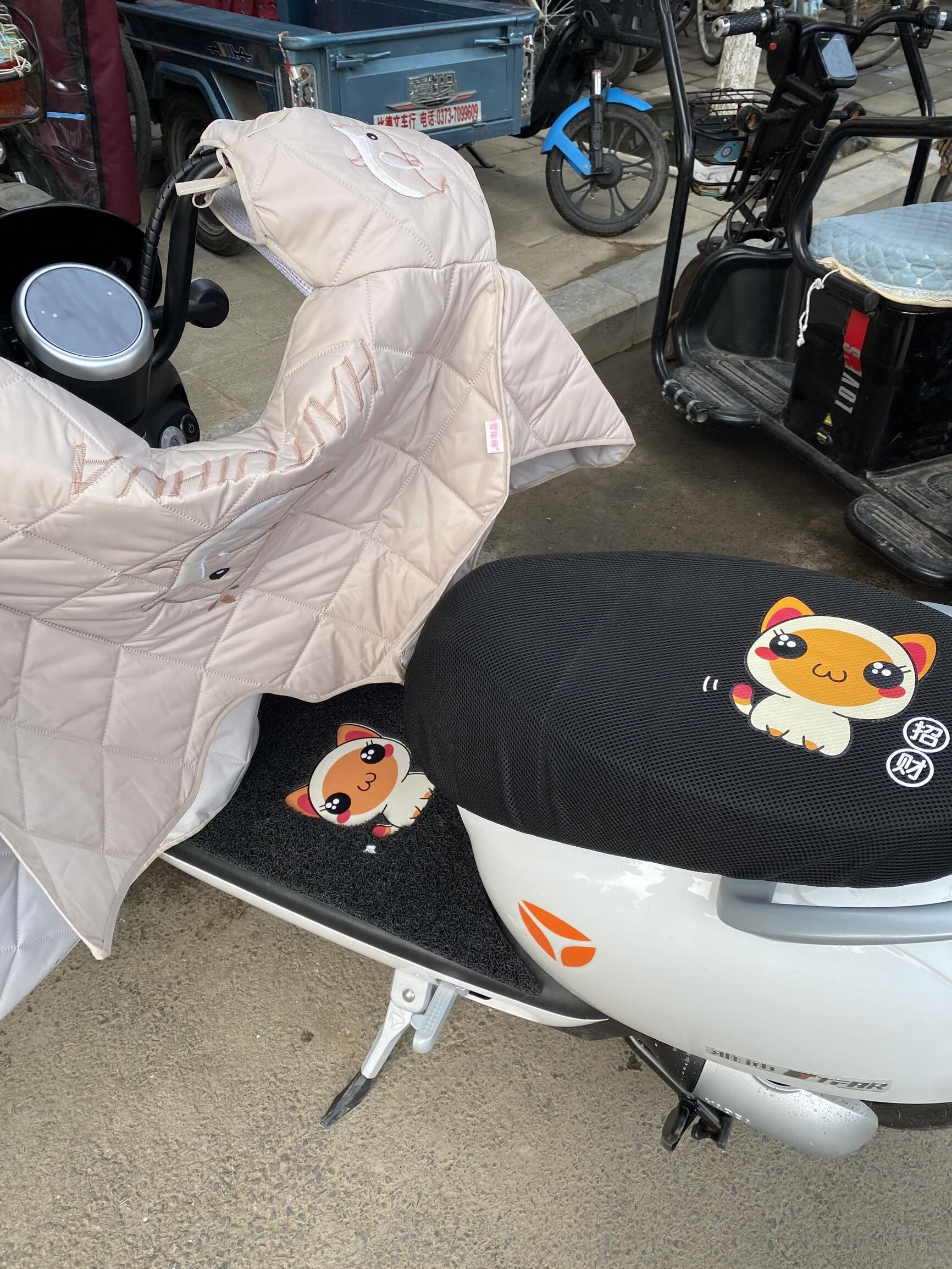 台铃v911配件适用电动车座套tdt1258z-2防水防嗮全包防尘坐垫保护脚垫