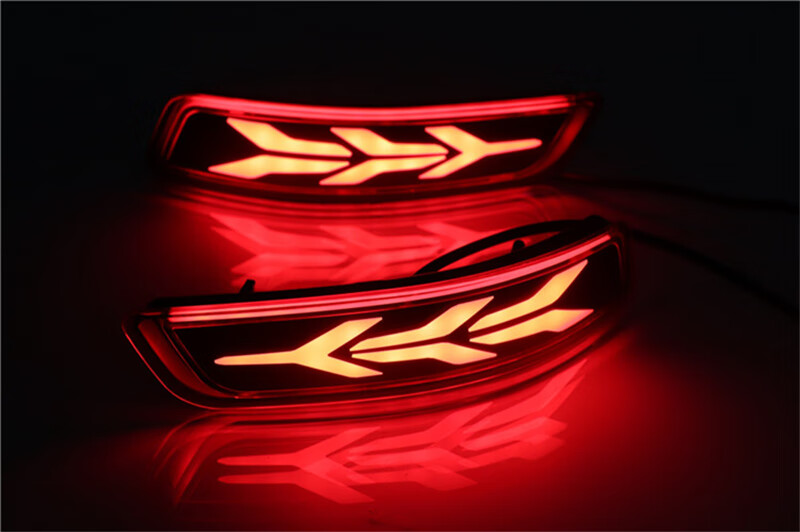 适用于14-18款丰田卡罗拉后杠灯14 16 17改装led后保险杠雾灯转向