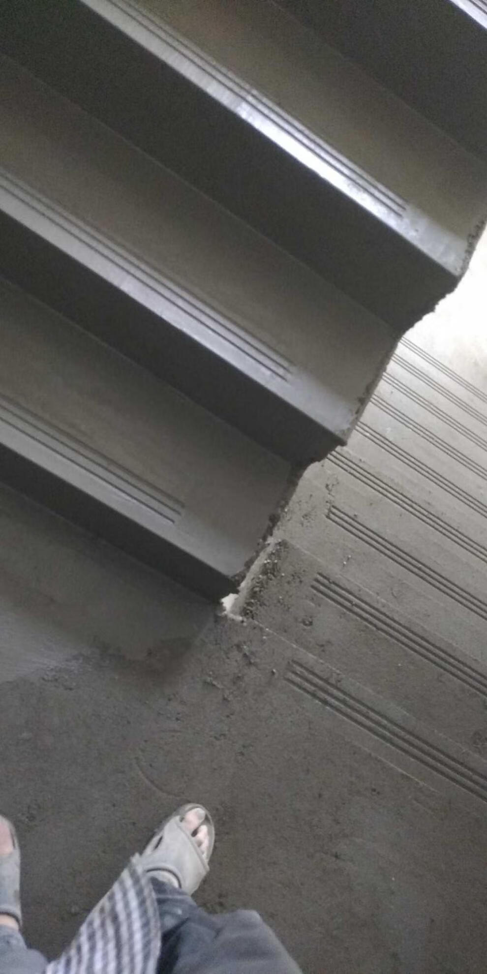 抹楼梯的工具 粉刷踏步防滑条神器 两道防滑槽 三道防滑条s 粉楼梯