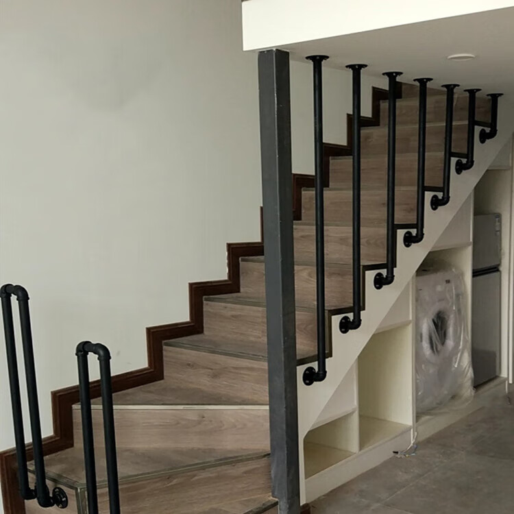 简约现代铁艺水管楼梯扶手护栏围栏北欧式室内外阁楼别墅防护栏杆 l型