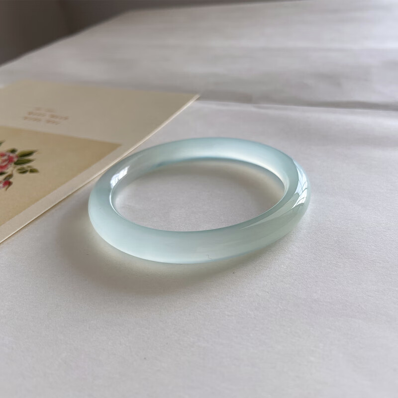 波士登 玉手镯海蓝时见鲸玉髓手镯冰川蓝小胖圆条手镯女生清新小众