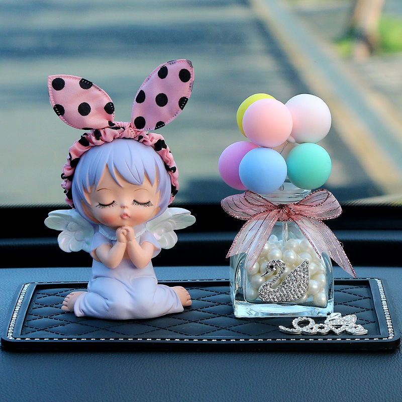 定制新款天使安妮网红汽车摆件女生车载香水香薰车内装饰用品礼物大全