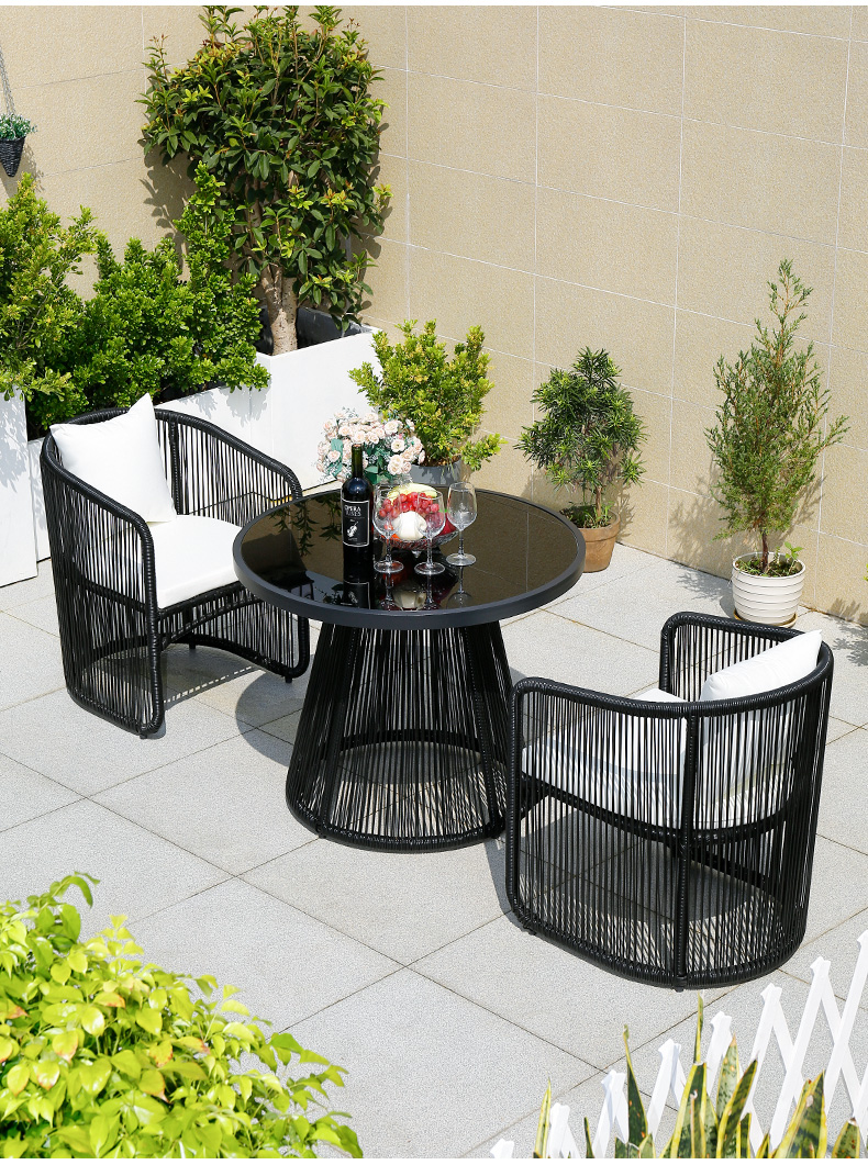 石上鸟户外桌椅庭院别墅花园室外阳台休闲圆桌仿藤编桌椅组合2椅圆台