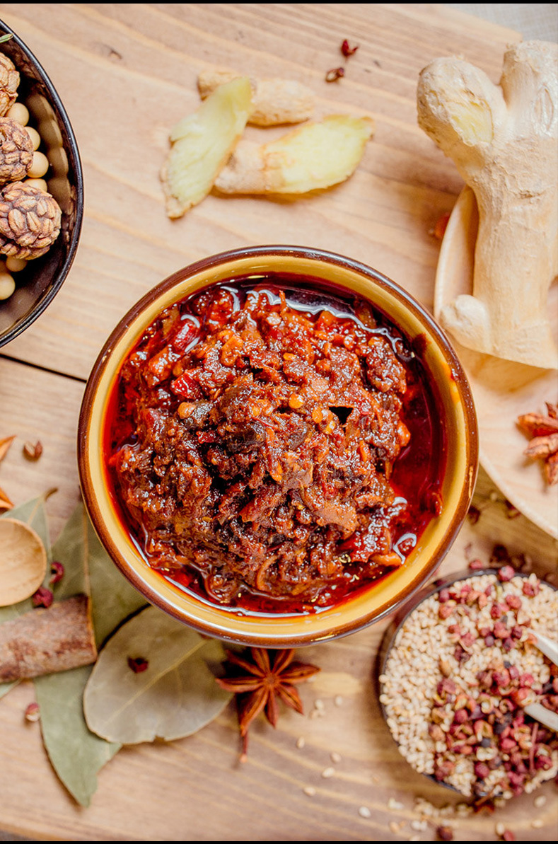 5折牛肉辣椒酱年货礼盒装剁椒蒜蓉下饭拌面拌饭邯郸鸡泽香辣酱泡沫装