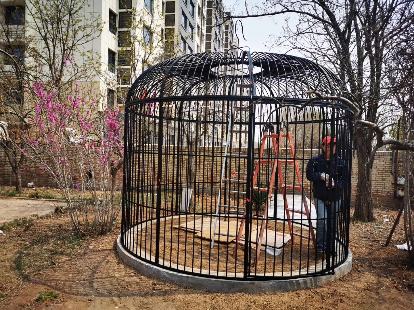 铁艺装饰鸟笼特大号鸟笼八哥虎皮鹦鹉笼落地户外超大型孔雀养鸟笼直径