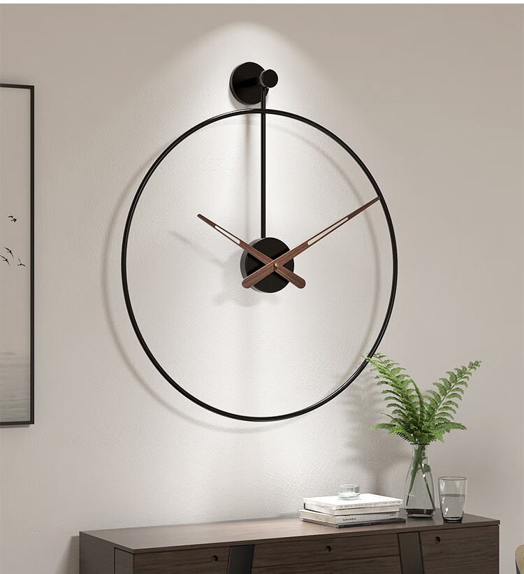 挂钟北欧风极简客厅钟表创意轻奢装饰挂钟简约现代艺术时钟一字款金色