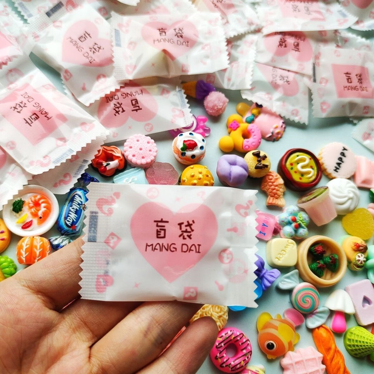 小学生自制盲盒,盲袋自制仿真盲盒零食迷你盲袋小礼物分享幼儿园小