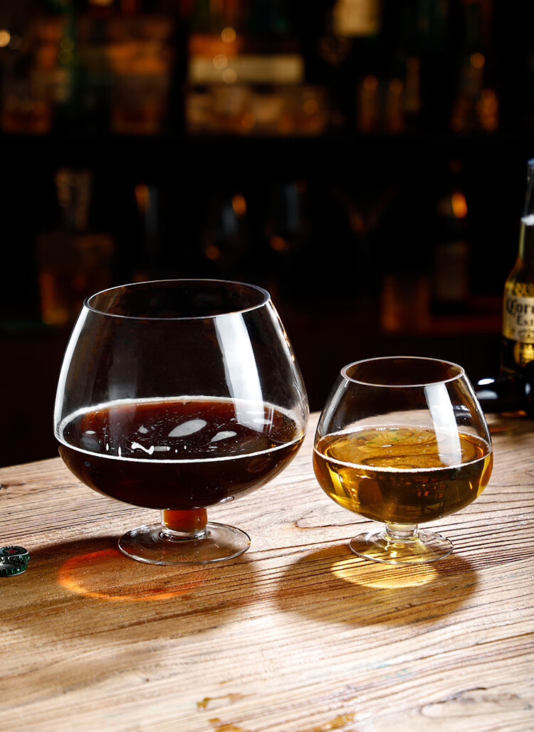 特大号酒杯大容量啤酒杯鱼缸超大巨型红酒杯高脚杯玻璃英雄杯 6000