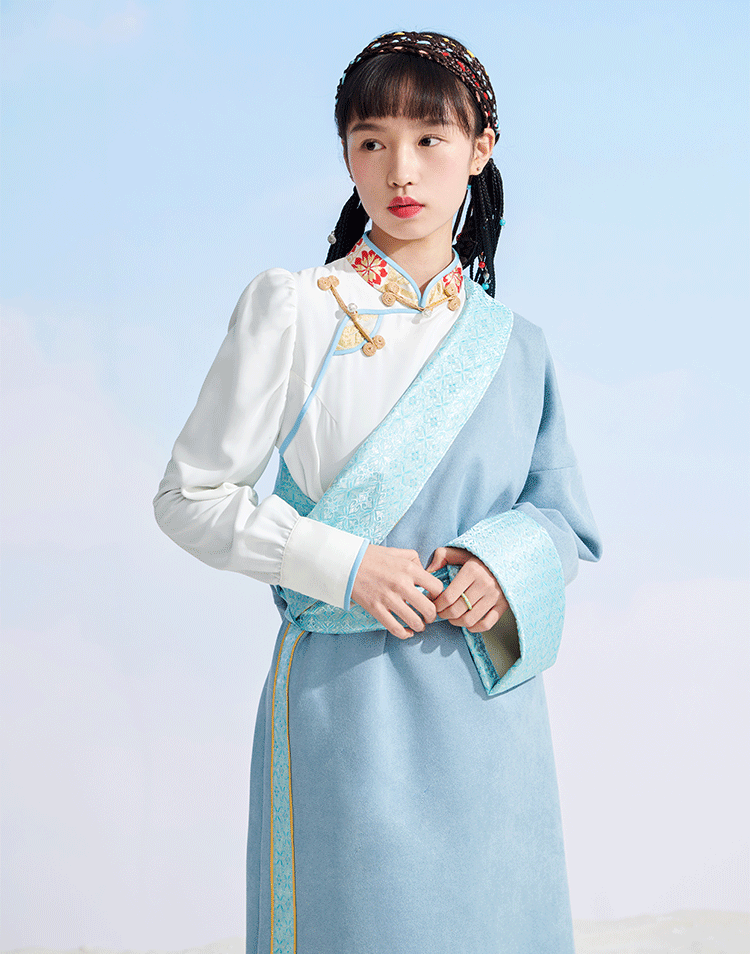 藏装女士新款藏族服装女全套藏袍藏族服装女写真蓝色毛领西藏民族风