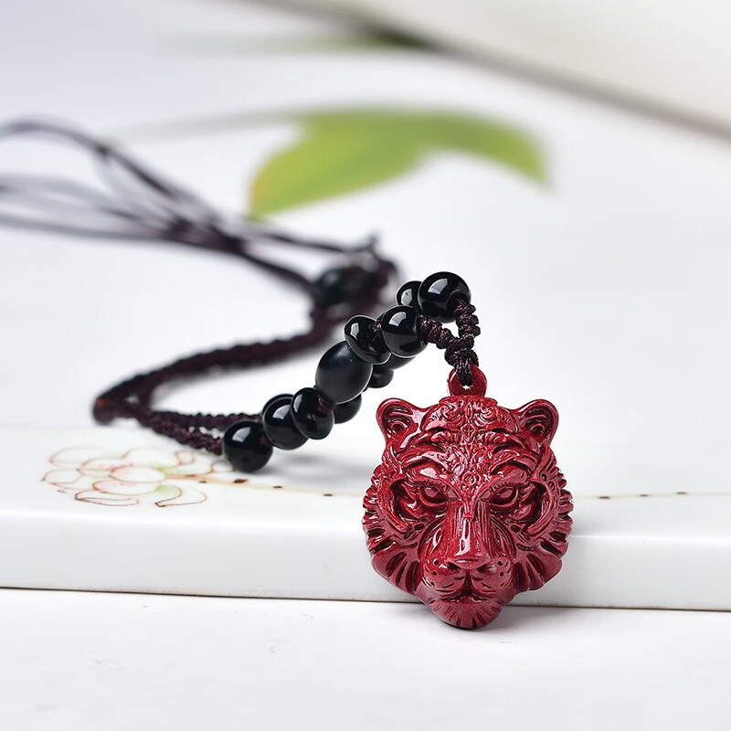 2022年朱砂虎头吊坠女生肖属老虎本命年项链护身符挂件男饰品礼物黑色