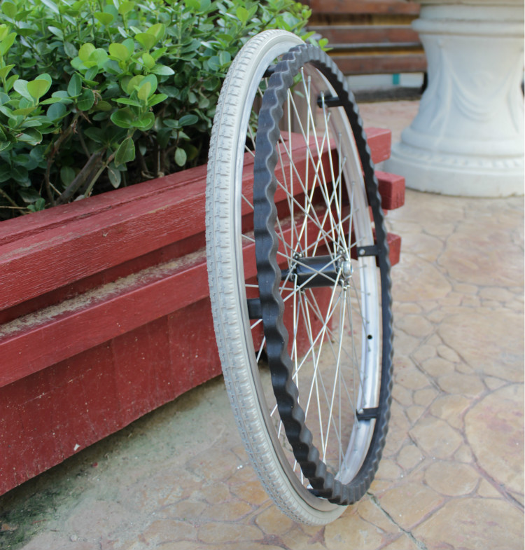 轮椅配件后轮实心胎24寸总成手推圈轮椅车轮子老年车充气后大轮 16寸