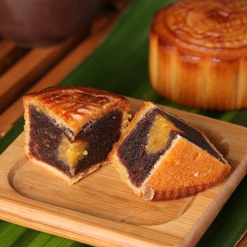 天伦之乐中秋月饼广式蛋黄月饼散称500g豆沙莲蓉流心天伦月饼约8个