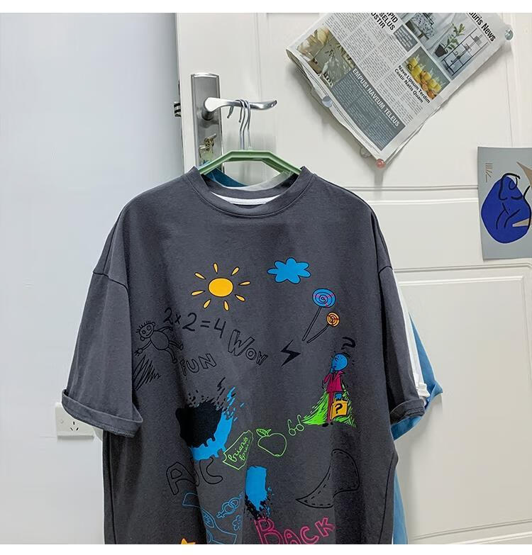浪莎新卡通涂鸦短袖t恤男潮宽松五分半袖百搭青少年体恤男士内搭上衣