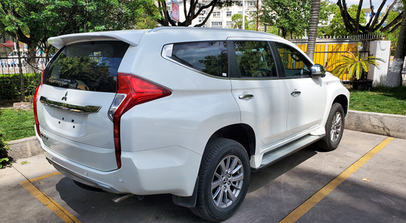 适用于三菱新帕杰罗劲畅尾翼16-20款pajero sport尾翼后顶翼改装免