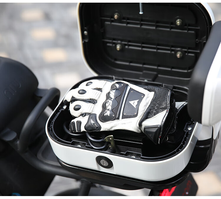 小牛新国标u电动车尾箱坐垫速牛可坐尾箱靠背ub红色含托盘尾箱靠背