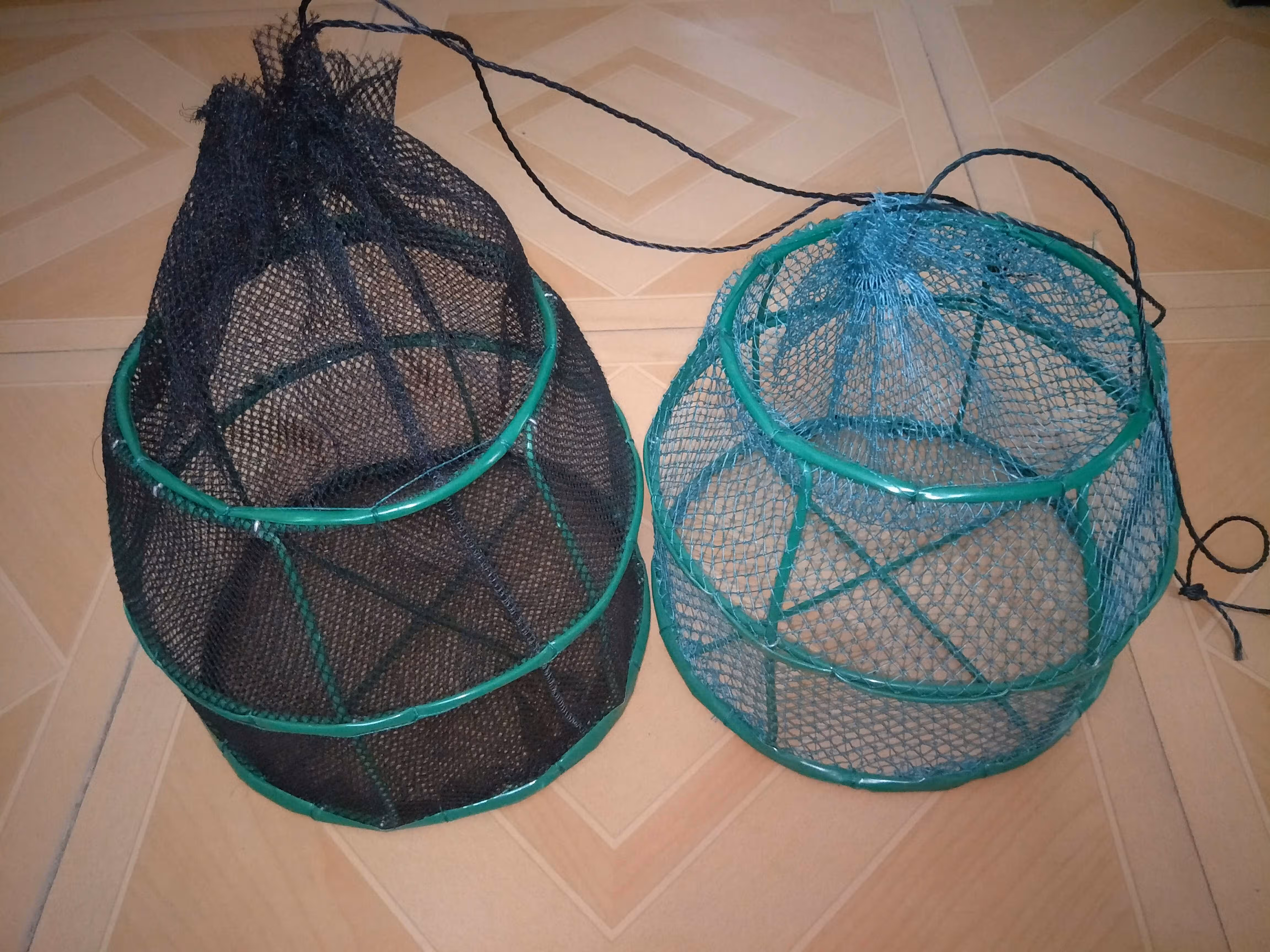 存鱼网箱小型暂养鱼小网箱小型养鱼网箱大鱼水蛭养殖网箱水花网箱b9