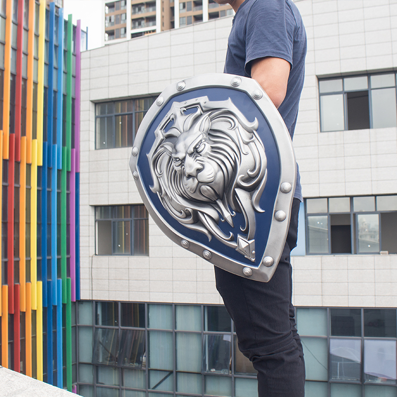 暴风城士兵长矛魔界道具枪联盟电影莱恩雄狮盾牌未开刃 联盟士兵雄狮