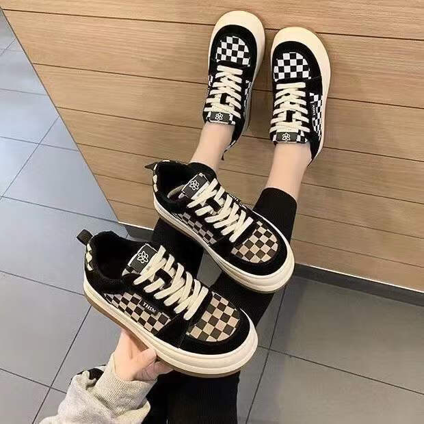跃景源头工厂黑白棋盘格大头帆布鞋女2022春季百搭厚底板鞋网红运动