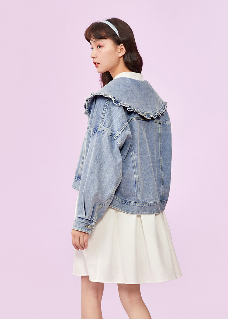 224新品乐町翻领慵懒牛仔外套2022春季新款甜美短外套女宽松浅牛仔蓝