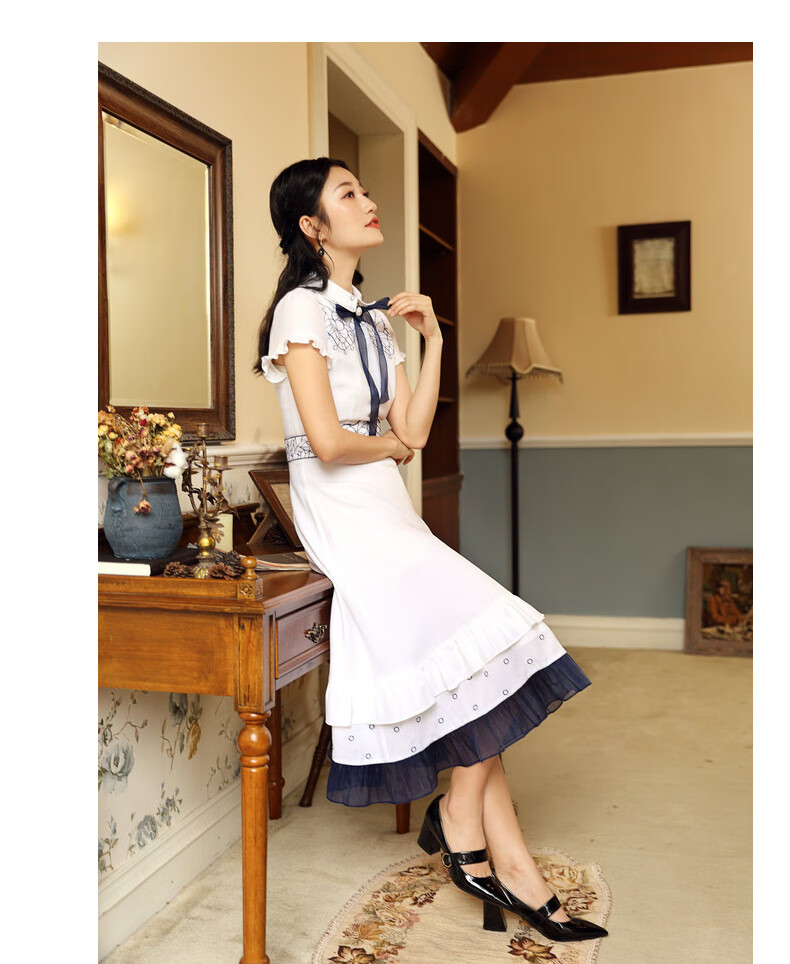 固执2020夏季新品复古绣花钉珠娃娃领高腰短袖连衣裙10302lq05244珍珠