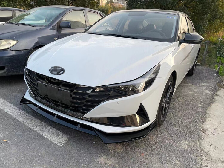 适用于2022款现代伊兰特前铲改装适用第七代后唇专用21后扰流包围雾灯