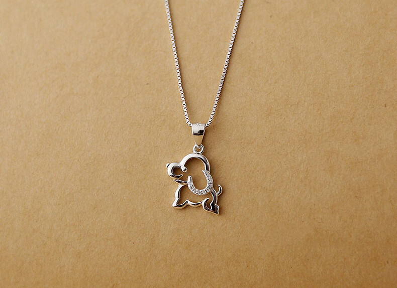 岚珊新款小狗项链女银韩国生肖狗狗吊坠可爱小动物锁骨链均码可调节