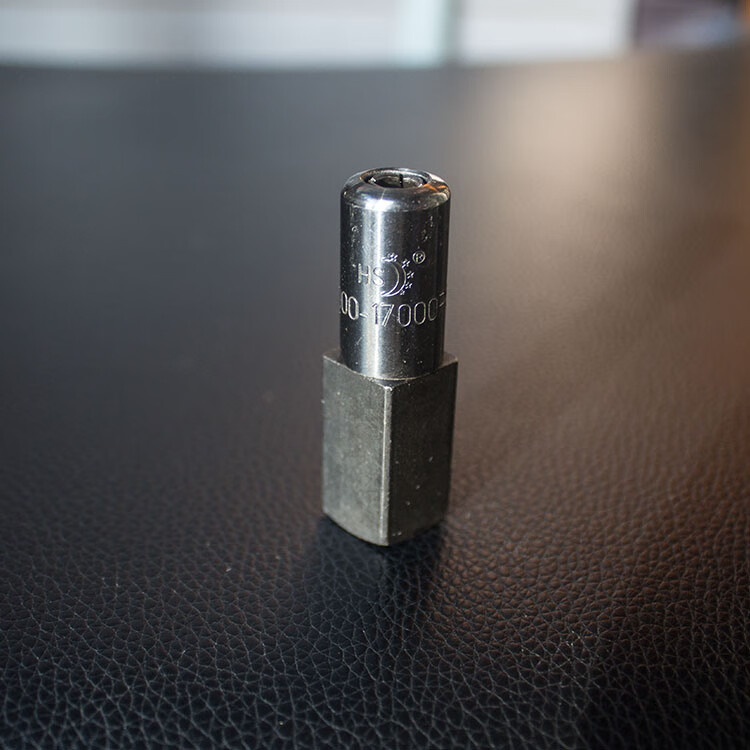 平头进口平嘴挖掘机黄油枪嘴头不漏油黄油嘴配件hs一盒油嘴直50个90度