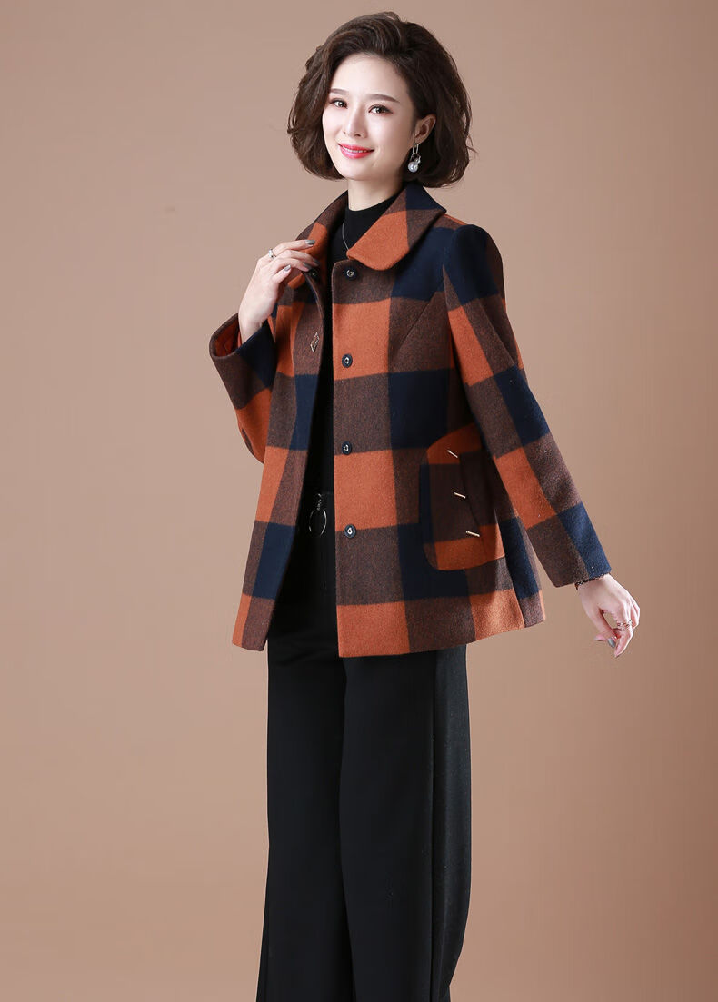 轻奢格子毛呢外套妈妈装2020春秋季新款女装洋气短款中老年呢子上衣服