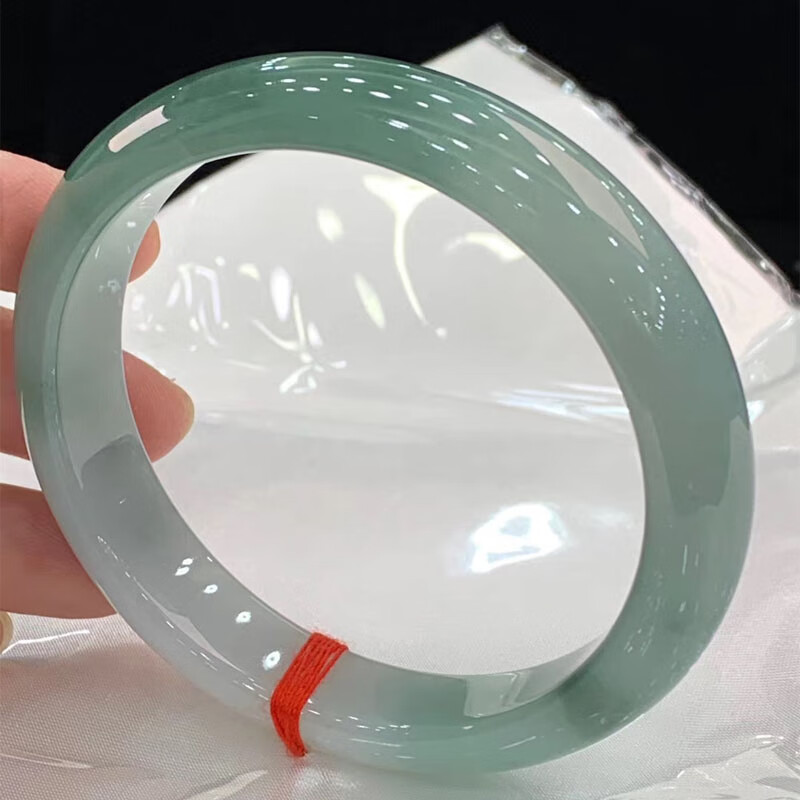 缅甸翡翠冰糯种油青飘花玉正圈手镯玉石半山半水女士贵妃绿晴镯子 扬