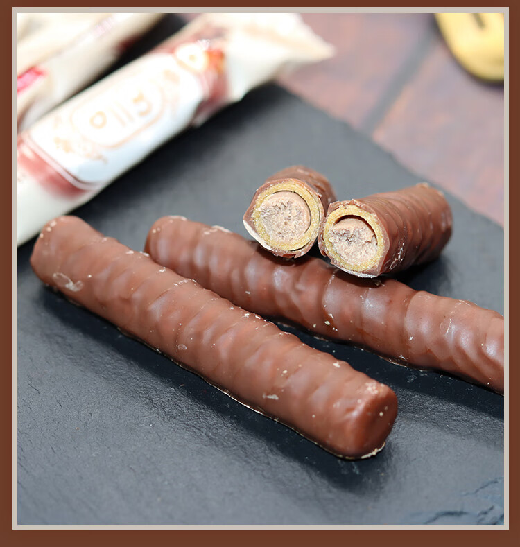 俄罗斯进口kdv榛仁夹心巧克力棒威化饼干长条饱腹补充能量零食榛子味