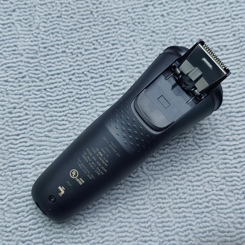 适用进口飞利浦电动剃须刀s1560充电旋转式三刀头s3310全身水洗胡 s