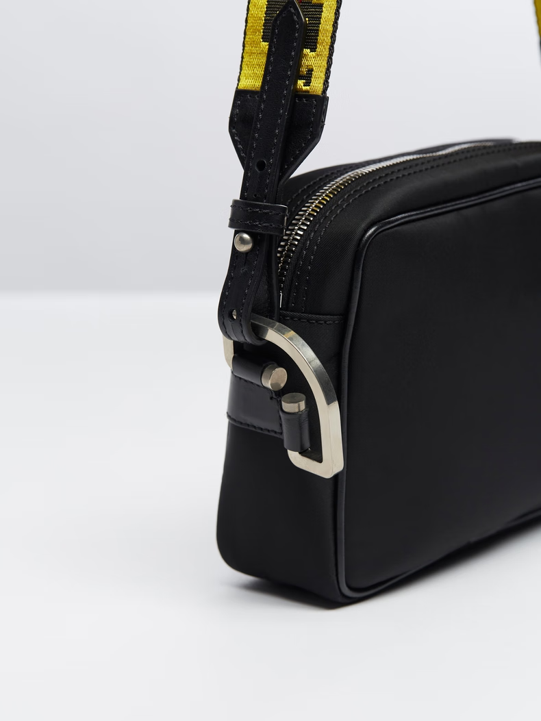 off white 男士黑色尼龙经典logo印花徽标小号斜挎包 男士黑色小号斜