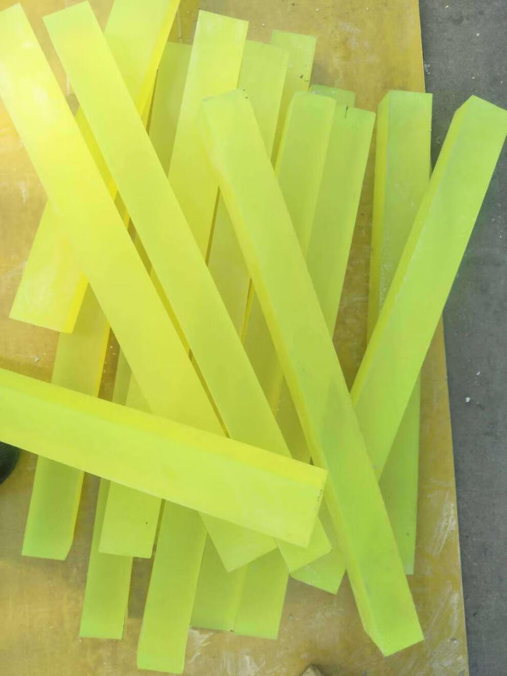 聚氨酯棒弹性橡胶棒优力棒耐磨胶棒实心纯棒缓冲减震棒20 30 40mm