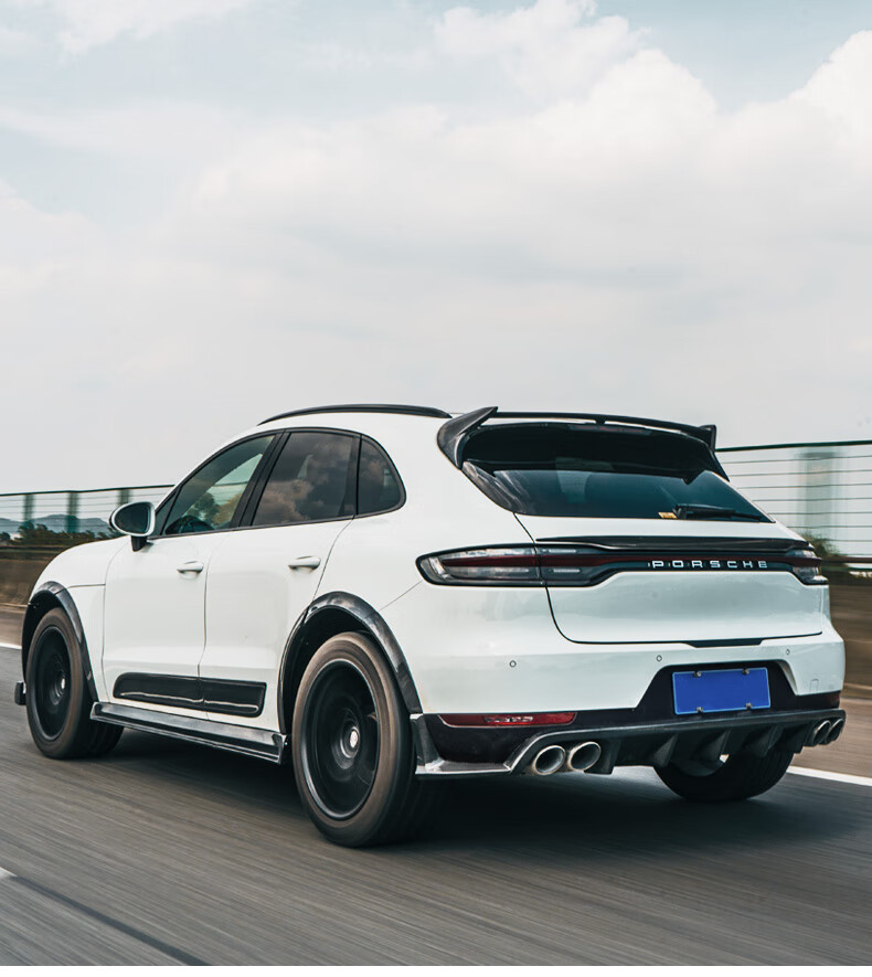 旁恩保时捷macan迈凯改装包围碳纤维玛卡前唇后扰流中