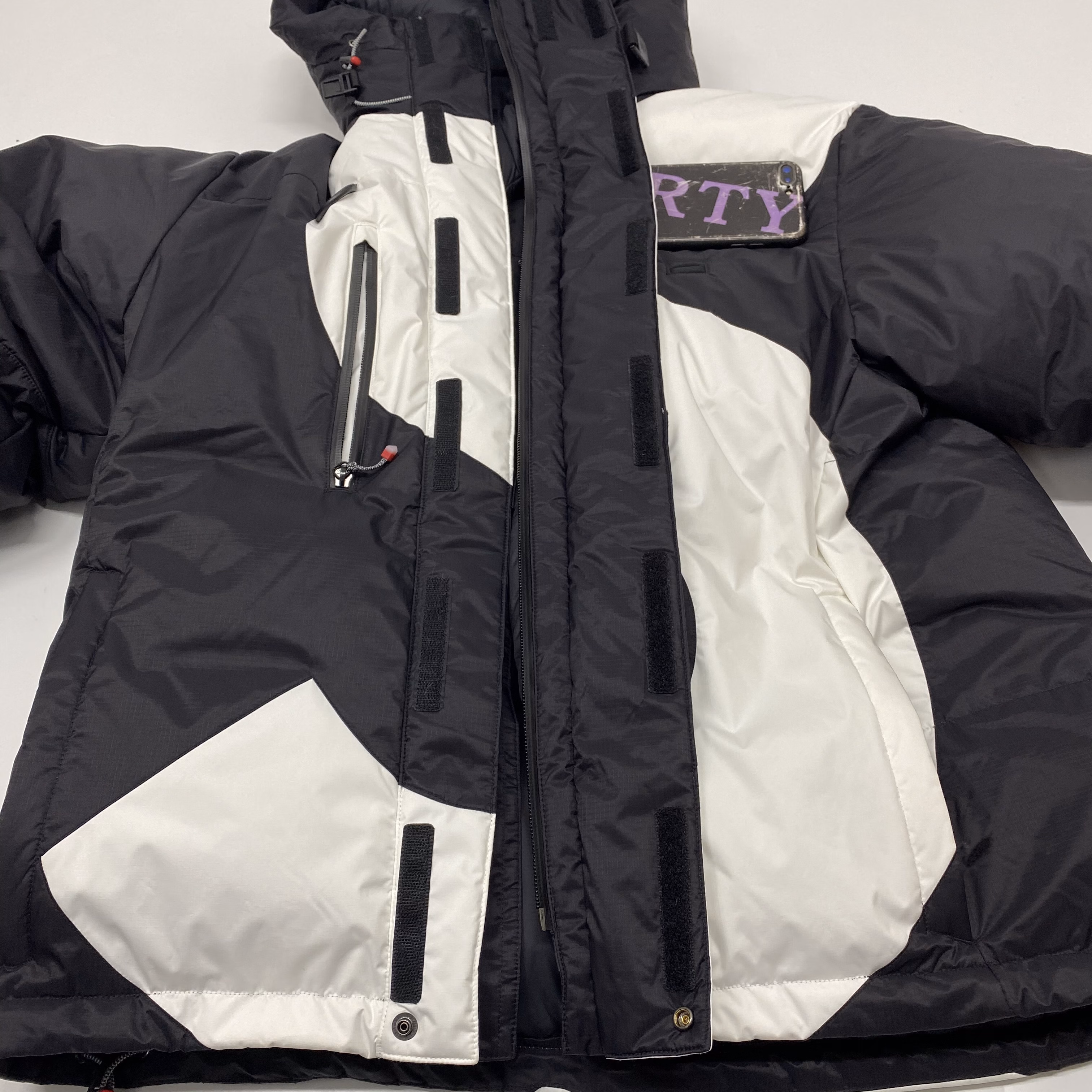 加拿大parka派克羽绒服20fw 大logo标志山地夹克外套week10鹅 黑色