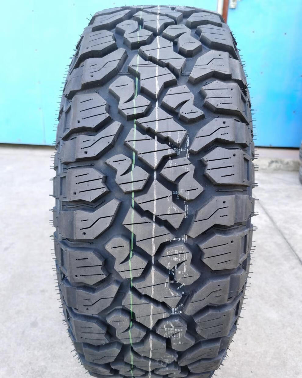 建大rt越野轮胎235/245/265/285/60 65 70 75r15r16r17皮卡车加宽 265