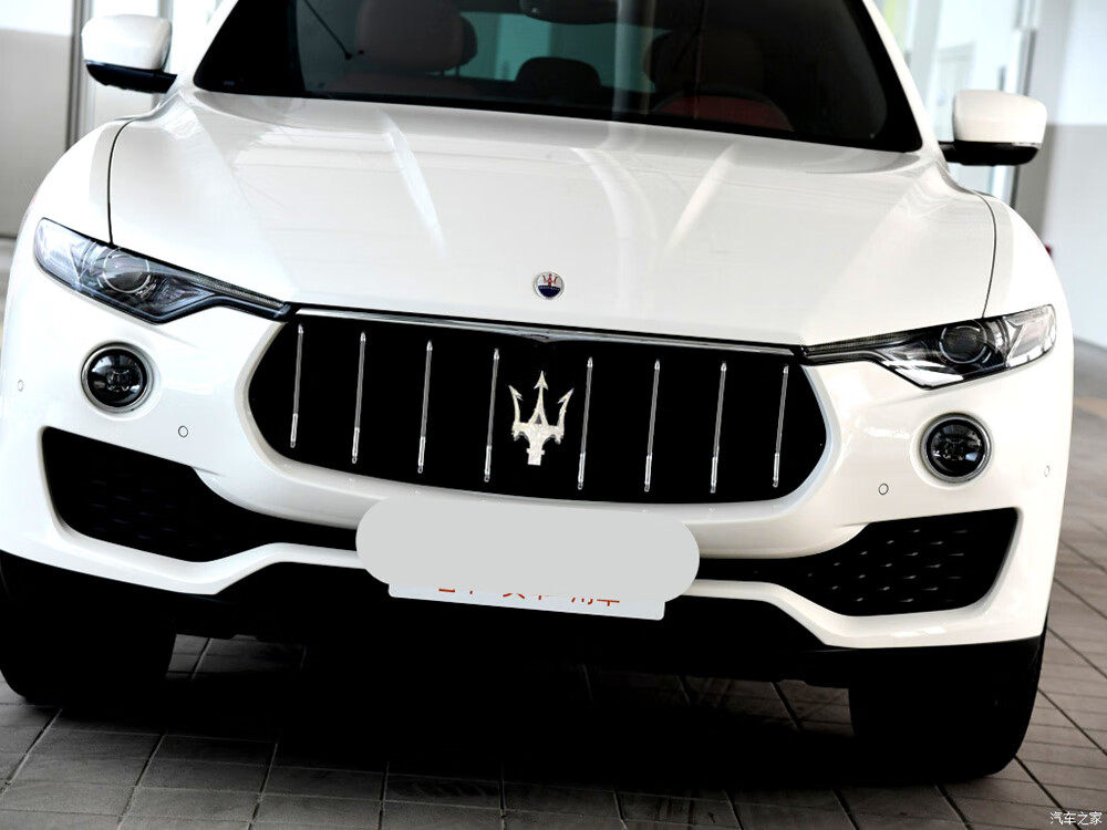 玛莎拉蒂车标贴玛莎拉蒂车标钻石贴总裁ghibli吉博力改装个性装饰车贴