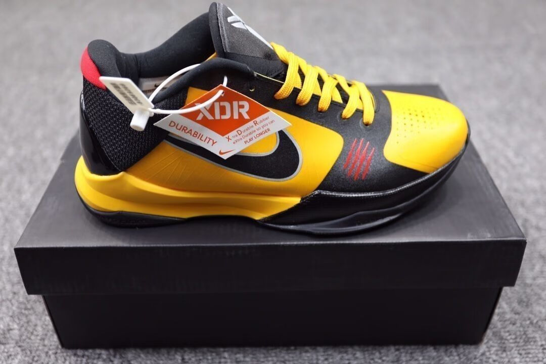 【官方旗舰店】kobe 5 科比5代 zk5 李小龙 黑黄 黑白 篮球鞋 cd4991