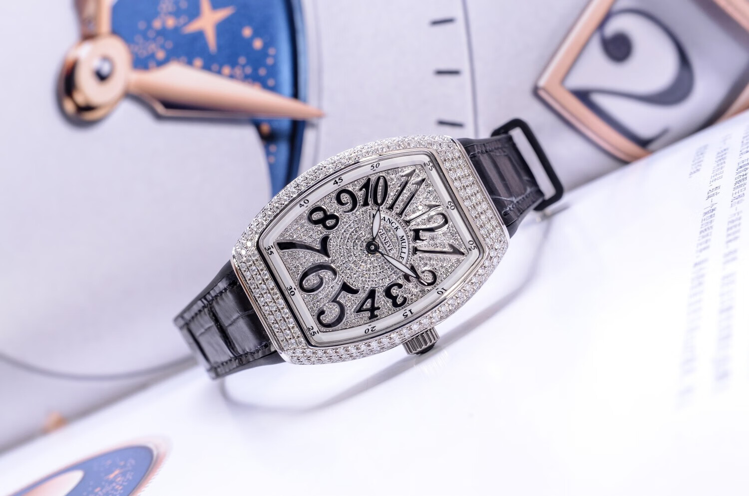 二手95新法兰克穆勒v32vanguard系列满天星镶钻月相石英女士腕表二手